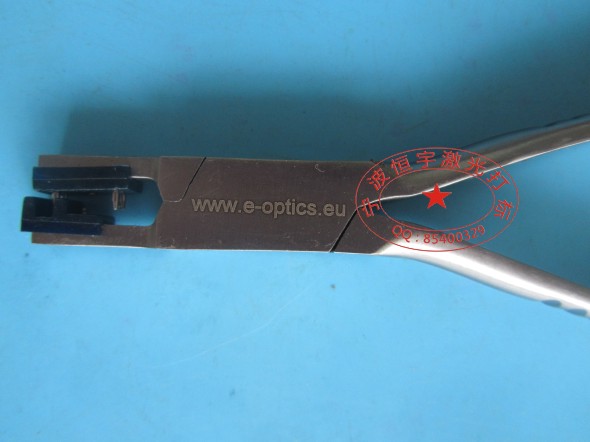 不銹鋼鉗子激光刻字